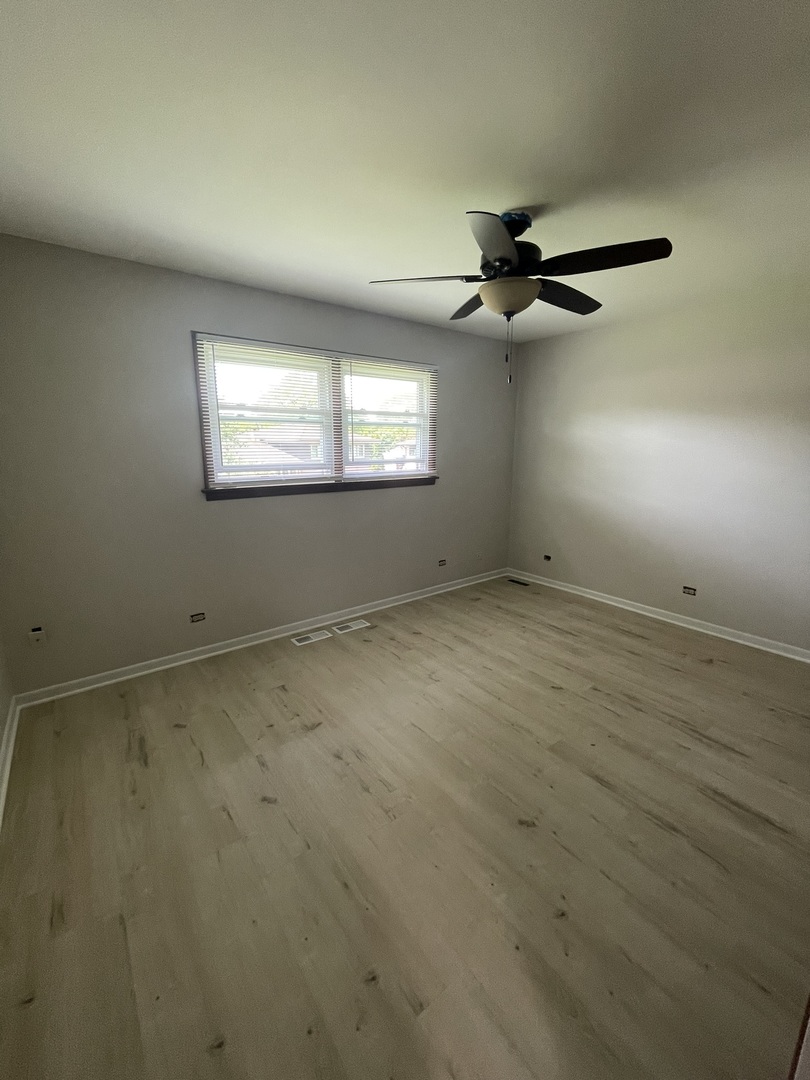 8456 DIXON Court, Darien, IL 60561