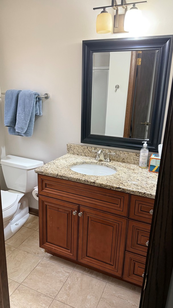 8456 DIXON Court, Darien, IL 60561