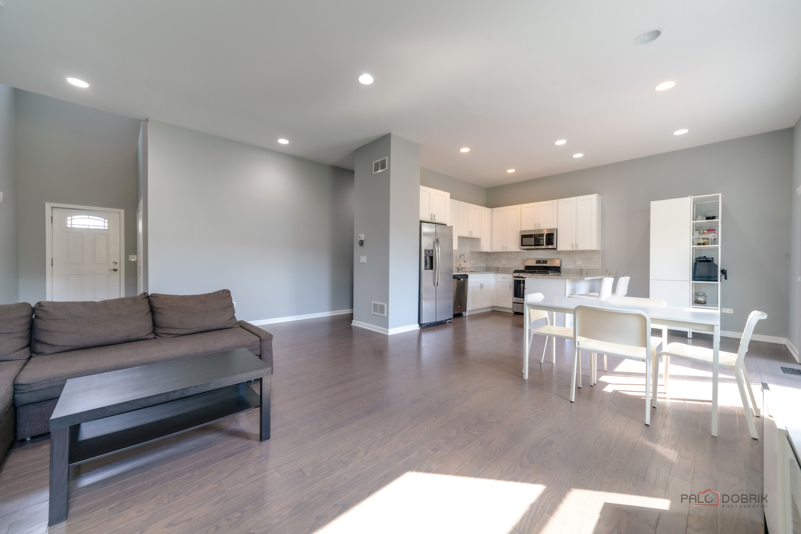 2366 N Newberry Lane, Palatine, IL 60074