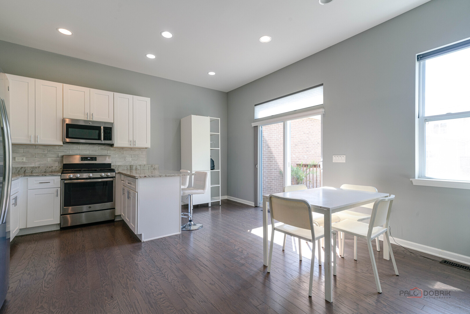 2366 N Newberry Lane, Palatine, IL 60074