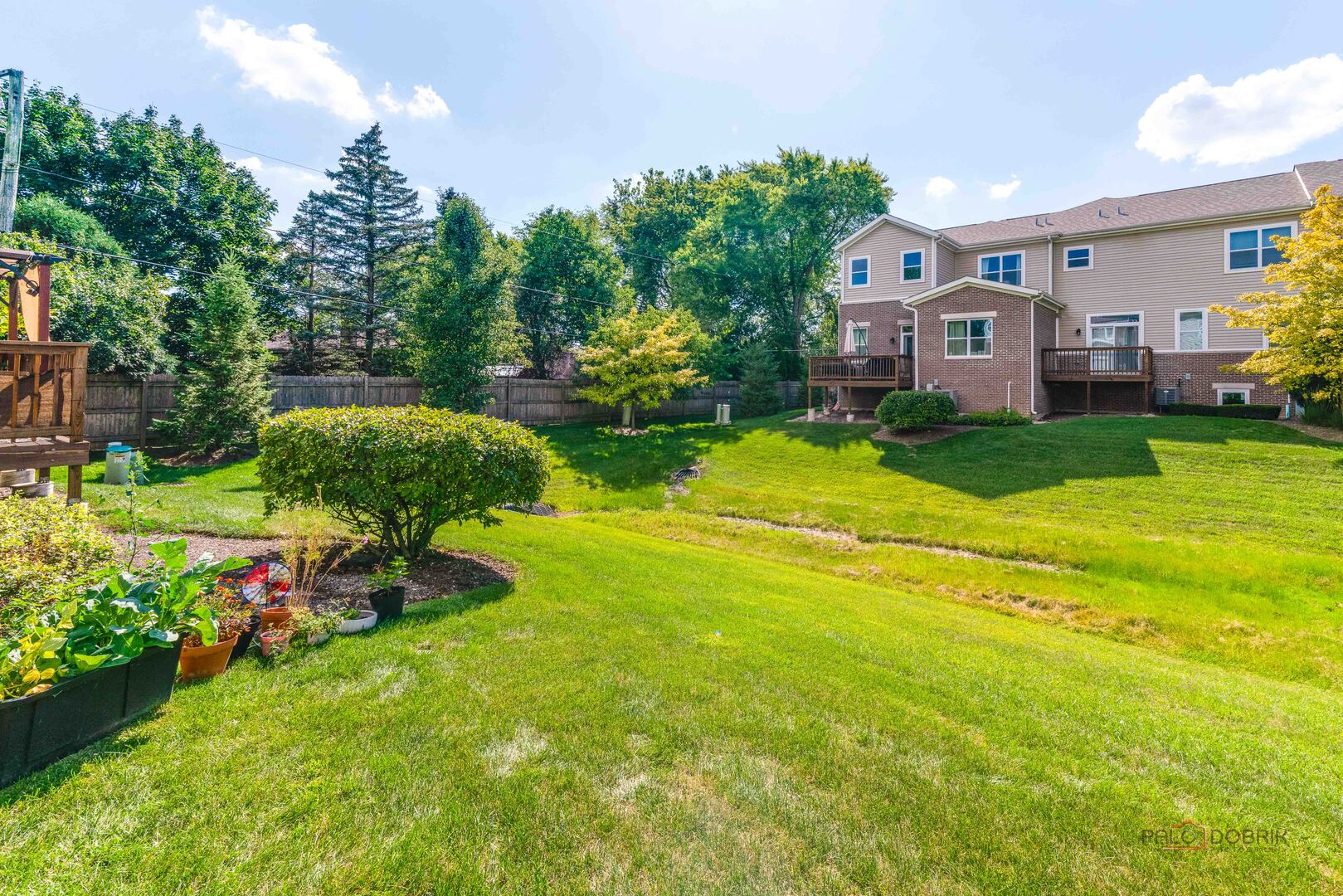 2366 N Newberry Lane, Palatine, IL 60074