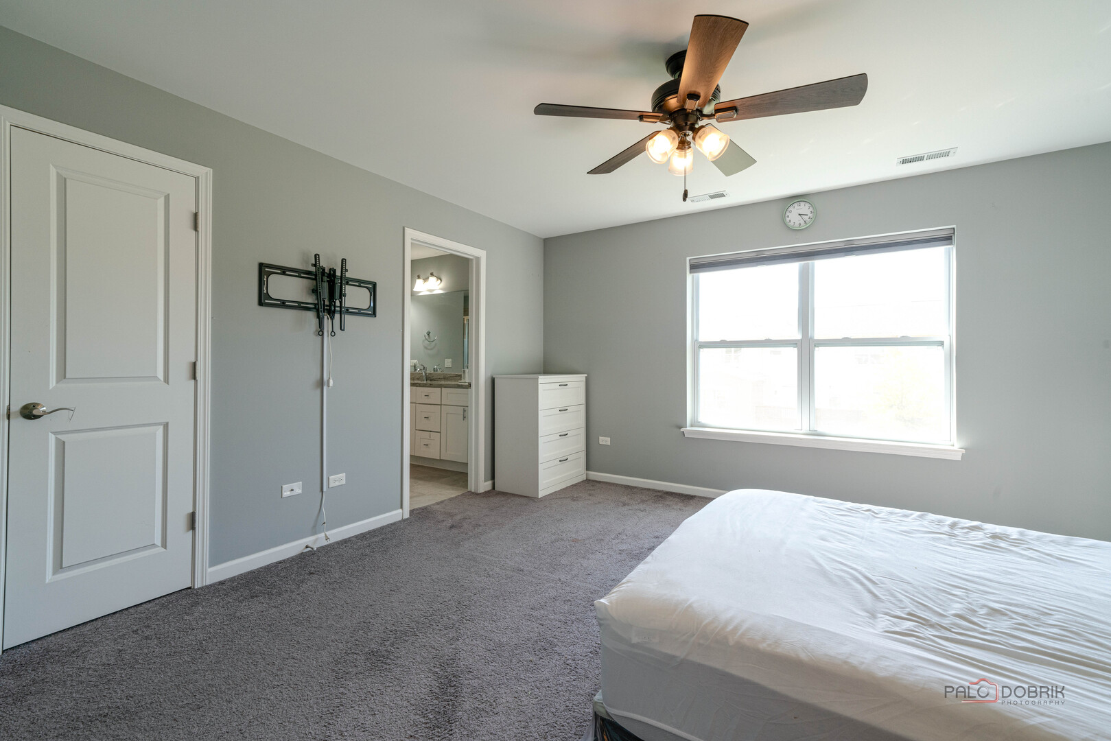 2366 N Newberry Lane, Palatine, IL 60074
