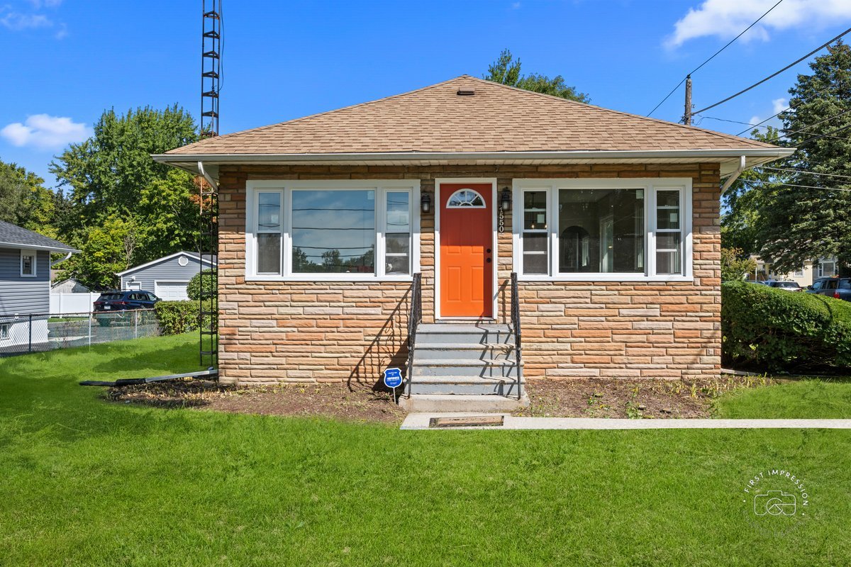 1550 W Highland Avenue, Elgin, IL 60123
