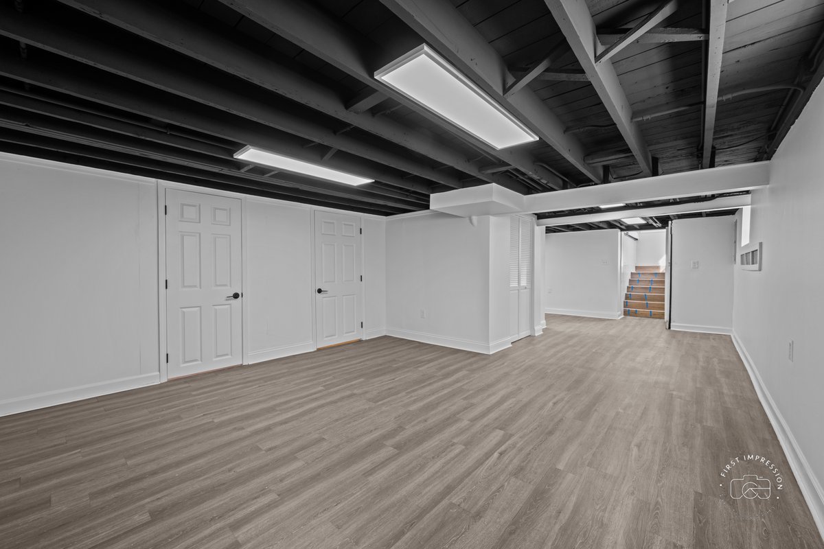 1550 W Highland Avenue, Elgin, IL 60123