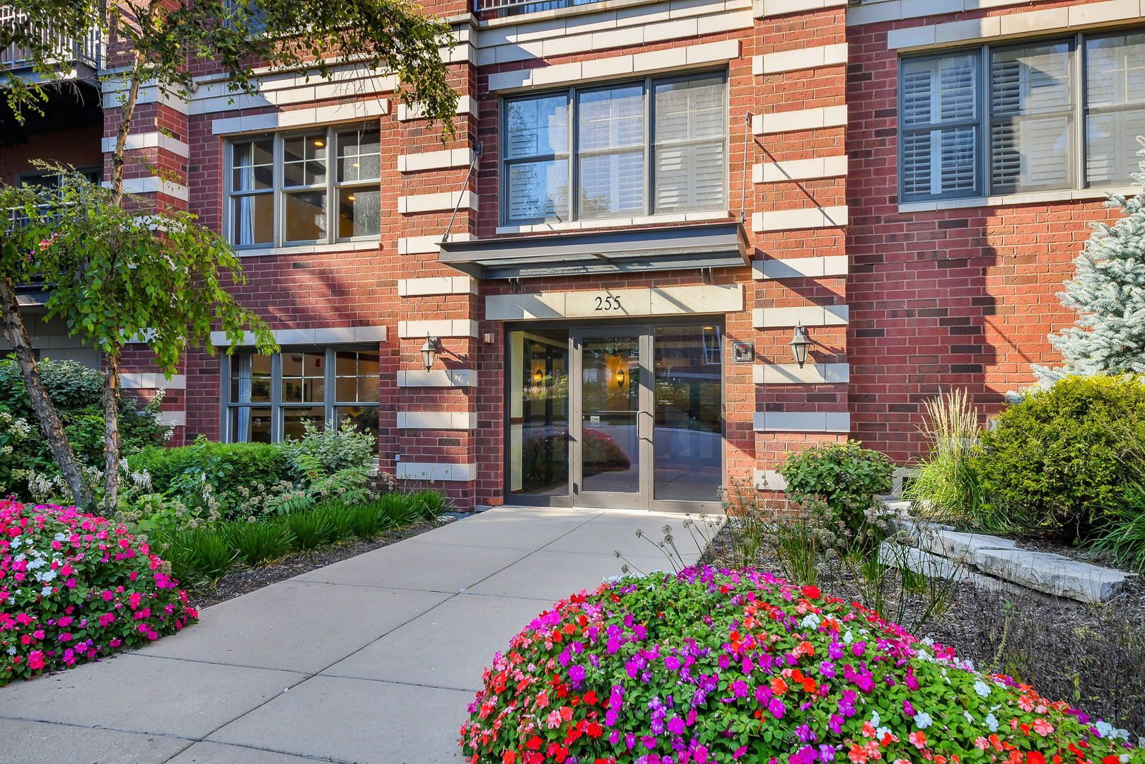 255 E Liberty Drive #302, Wheaton, IL 60187