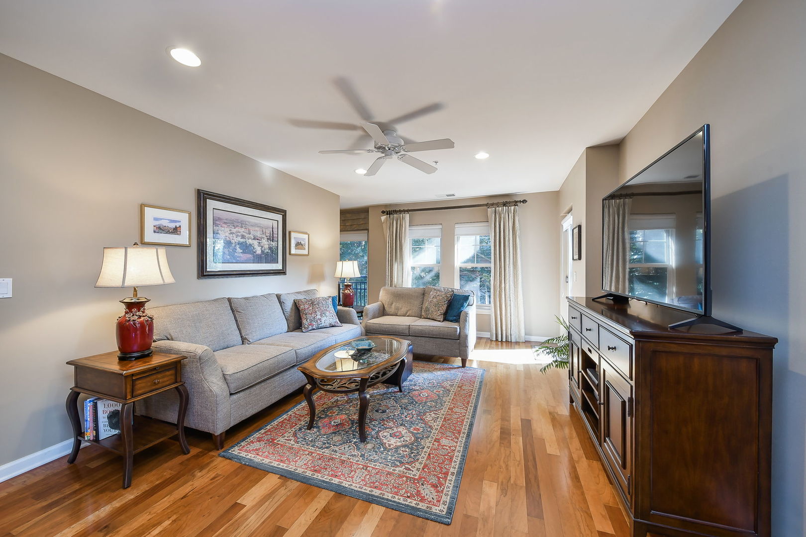 255 E Liberty Drive #302, Wheaton, IL 60187