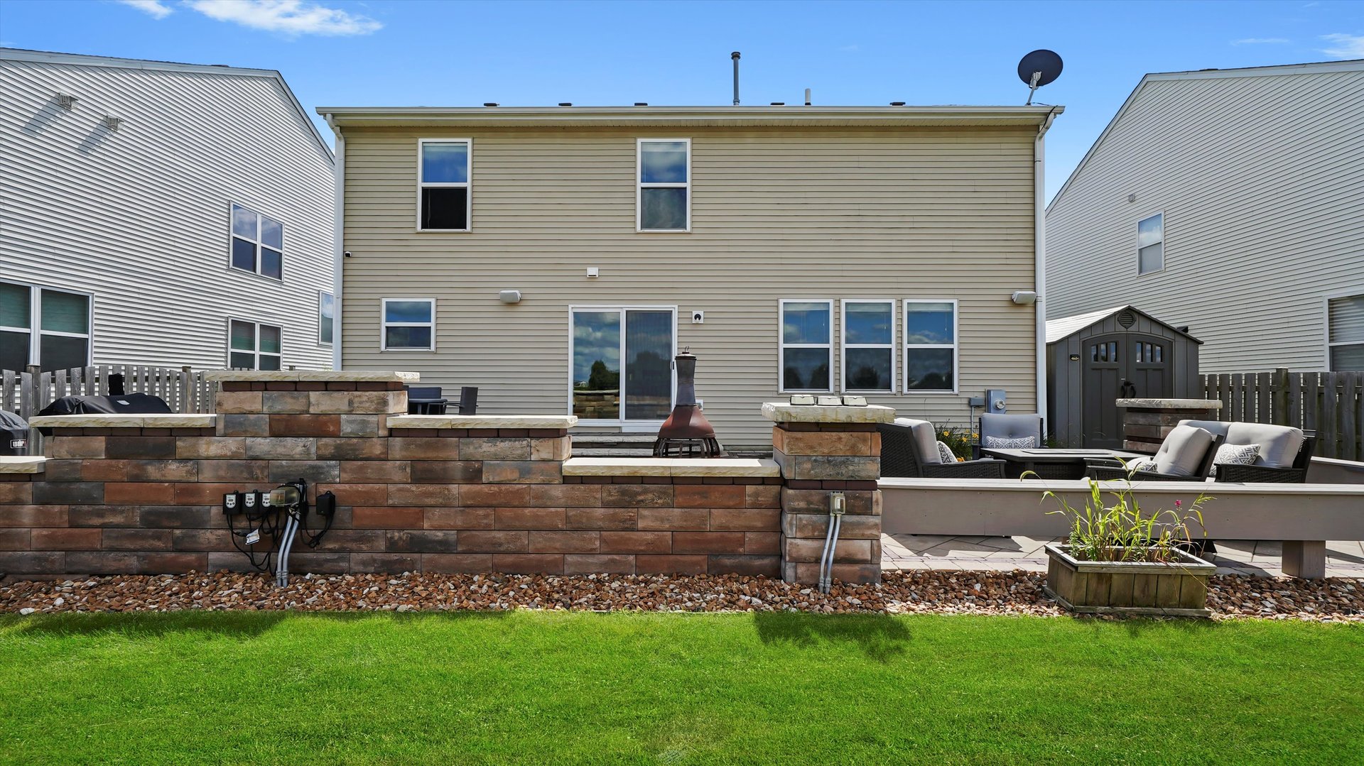 2044 Woodside Drive, Woodstock, IL 60098