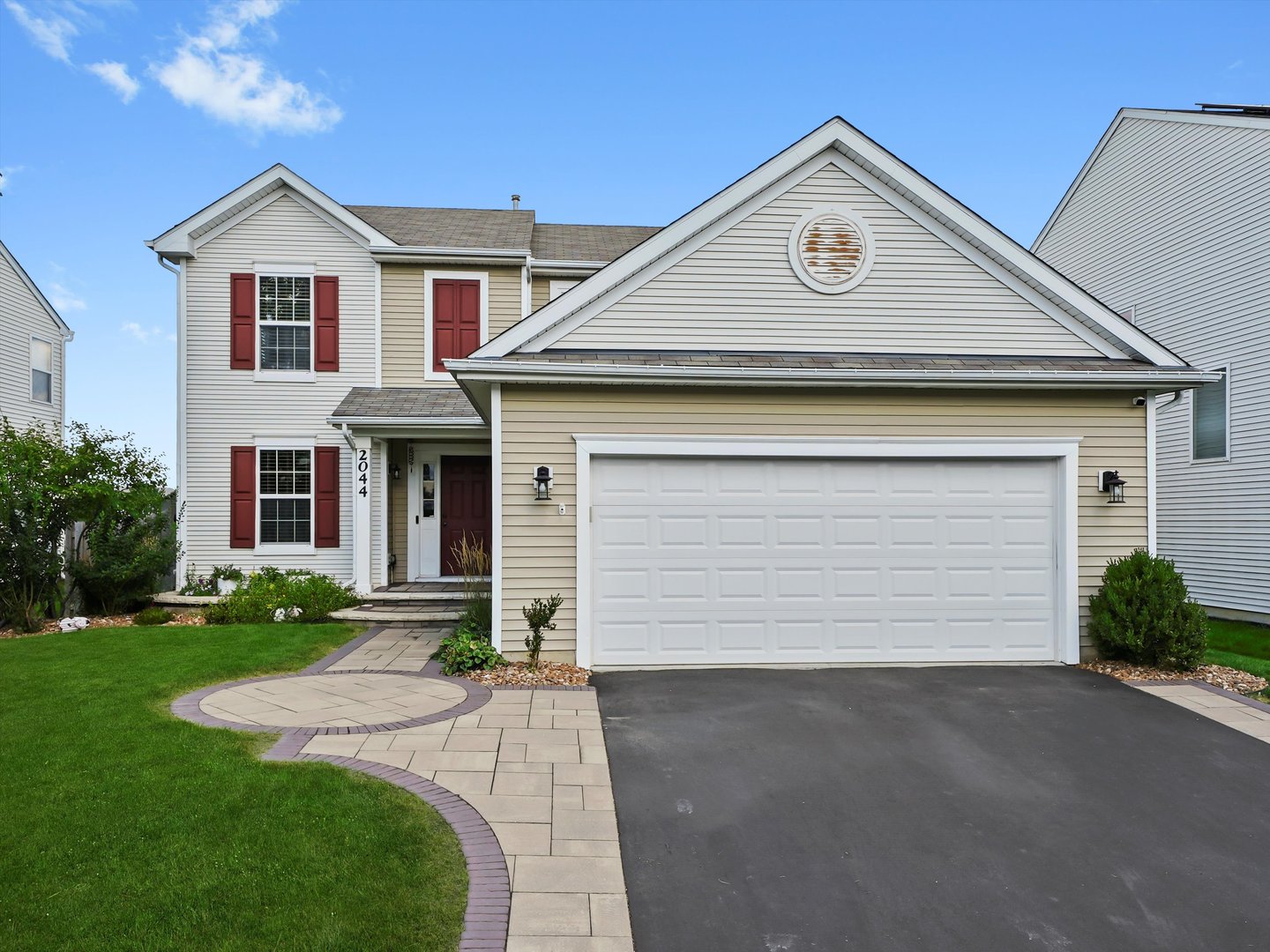 2044 Woodside Drive, Woodstock, IL 60098