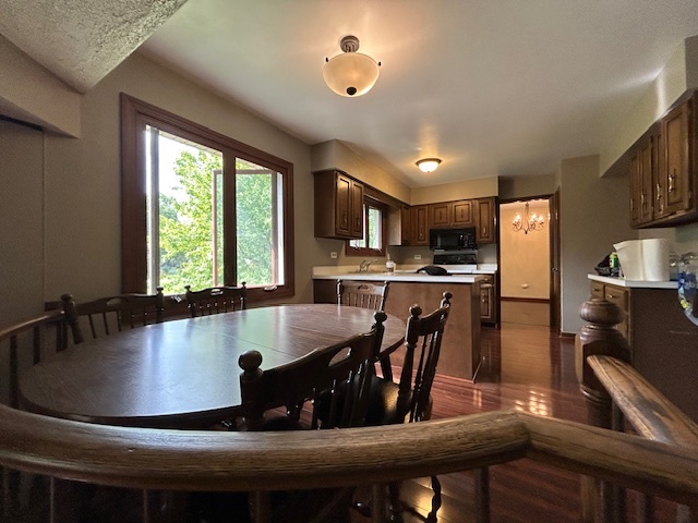 1239 E Carpenter Drive, Palatine, IL 60074