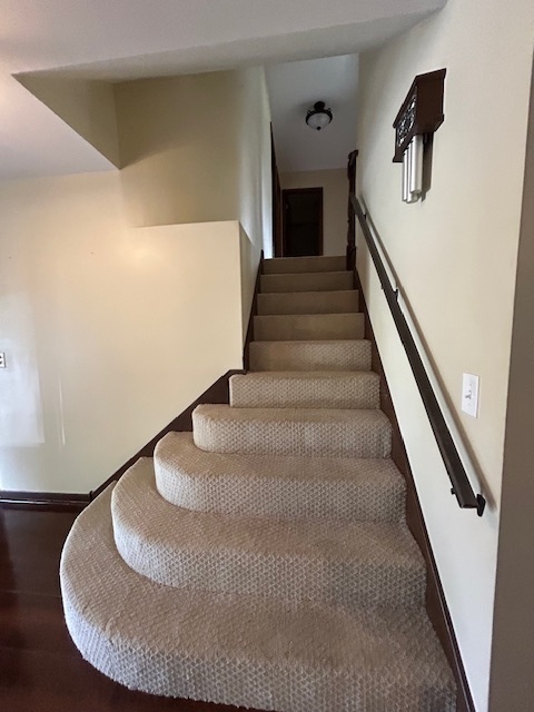 1239 E Carpenter Drive, Palatine, IL 60074