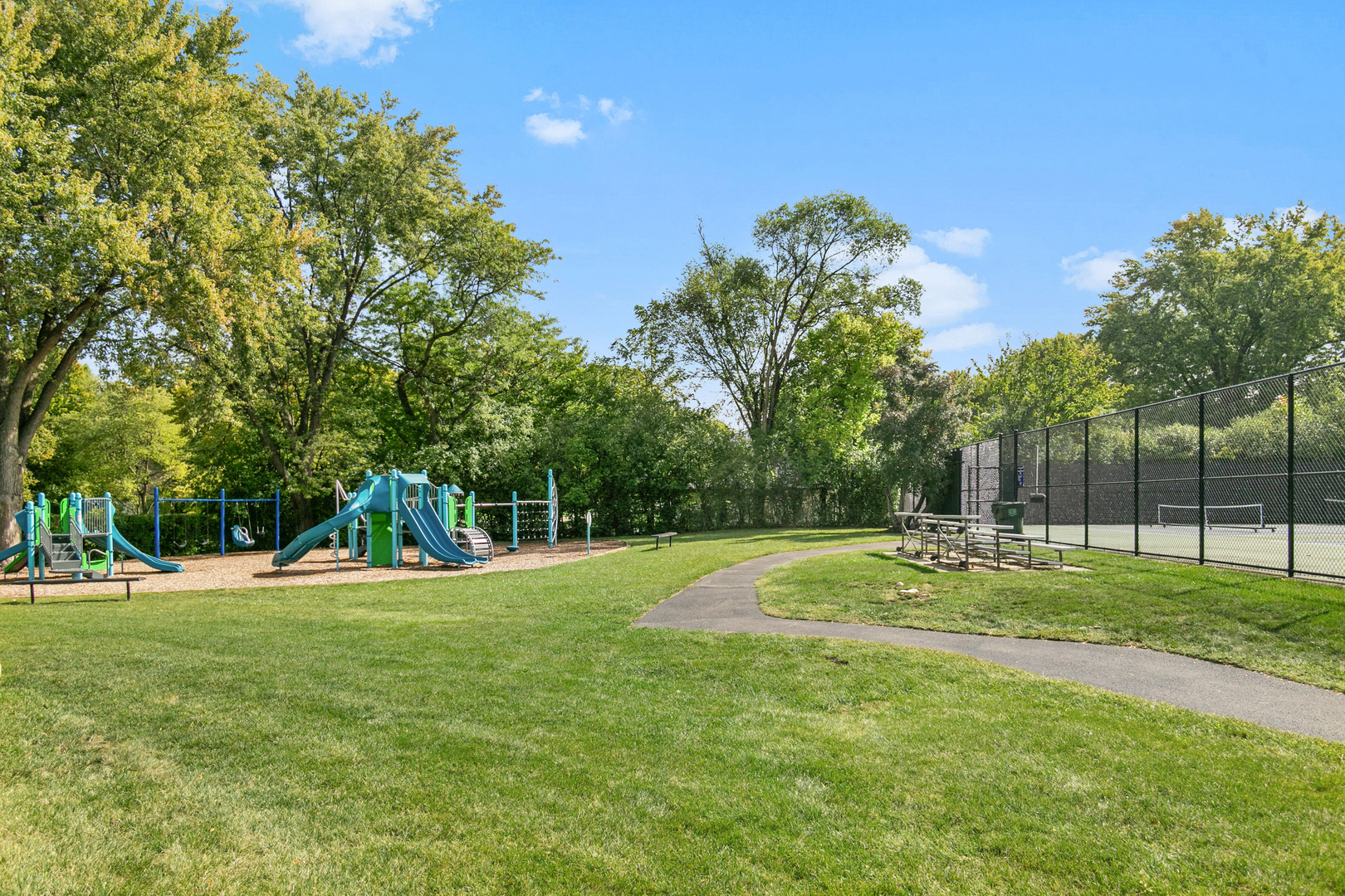 185 Cold Spring Road, Barrington, IL 60010
