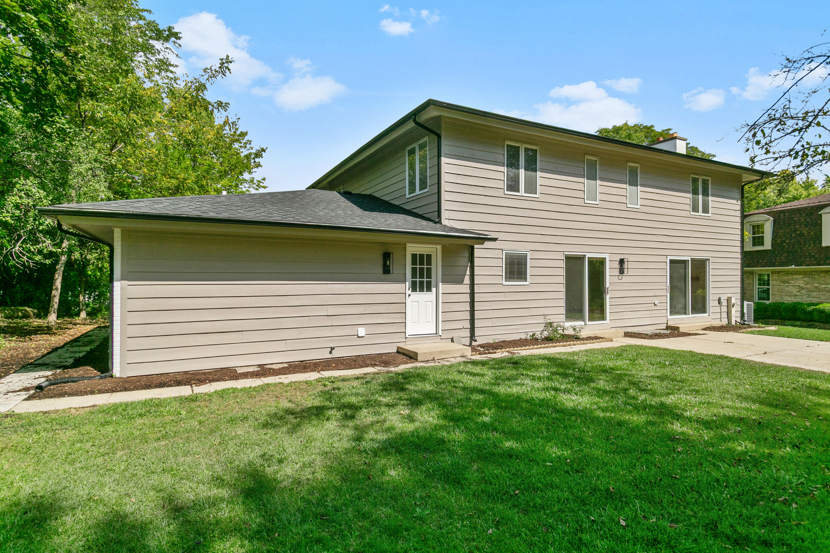 185 Cold Spring Road, Barrington, IL 60010