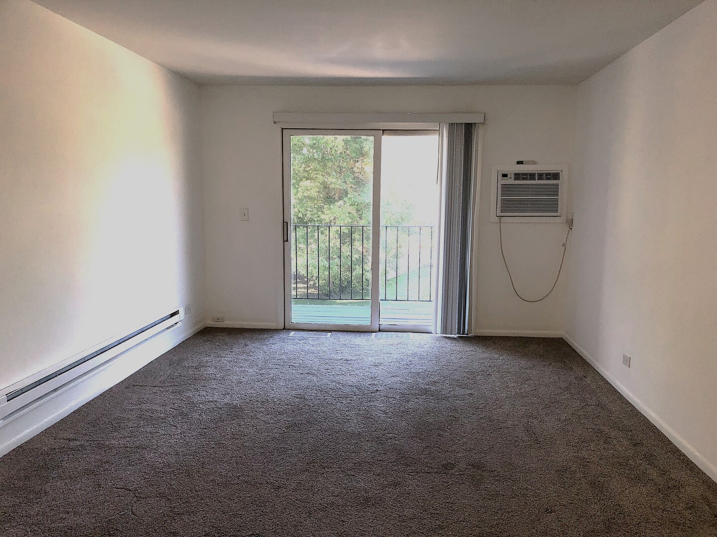 85 N Lyle Avenue #5, Elgin, IL 60123
