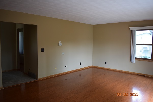 12609 W Paddock Avenue, Beach Park, IL 60087