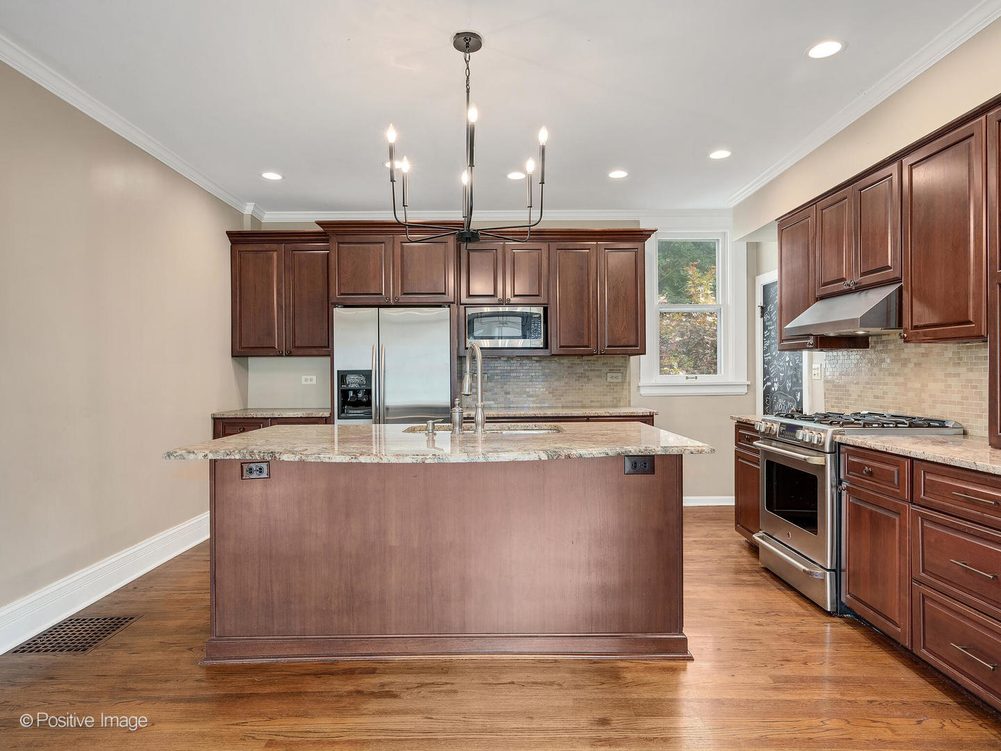 315 N Gary Avenue, Wheaton, IL 60187
