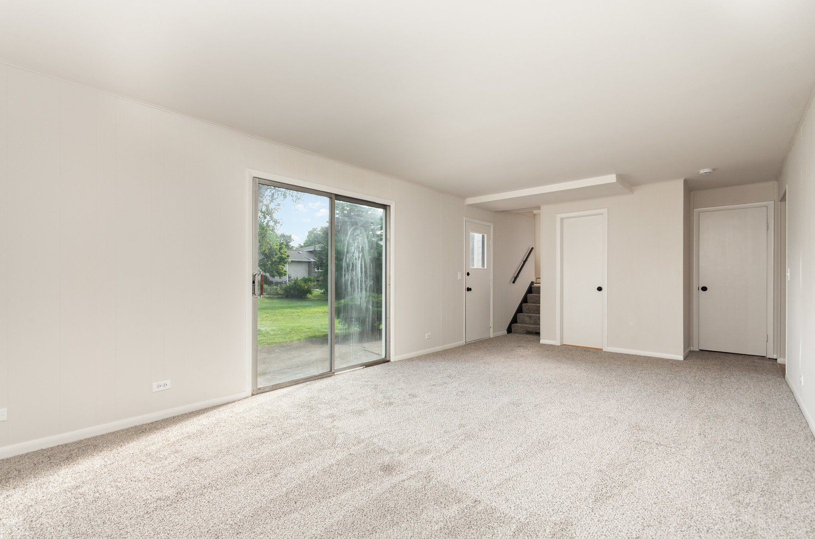 949 Rose Lane, Wheeling, IL 60090