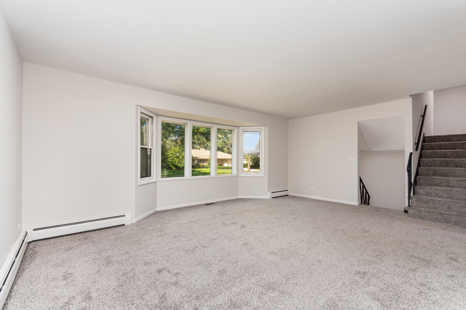 949 Rose Lane, Wheeling, IL 60090