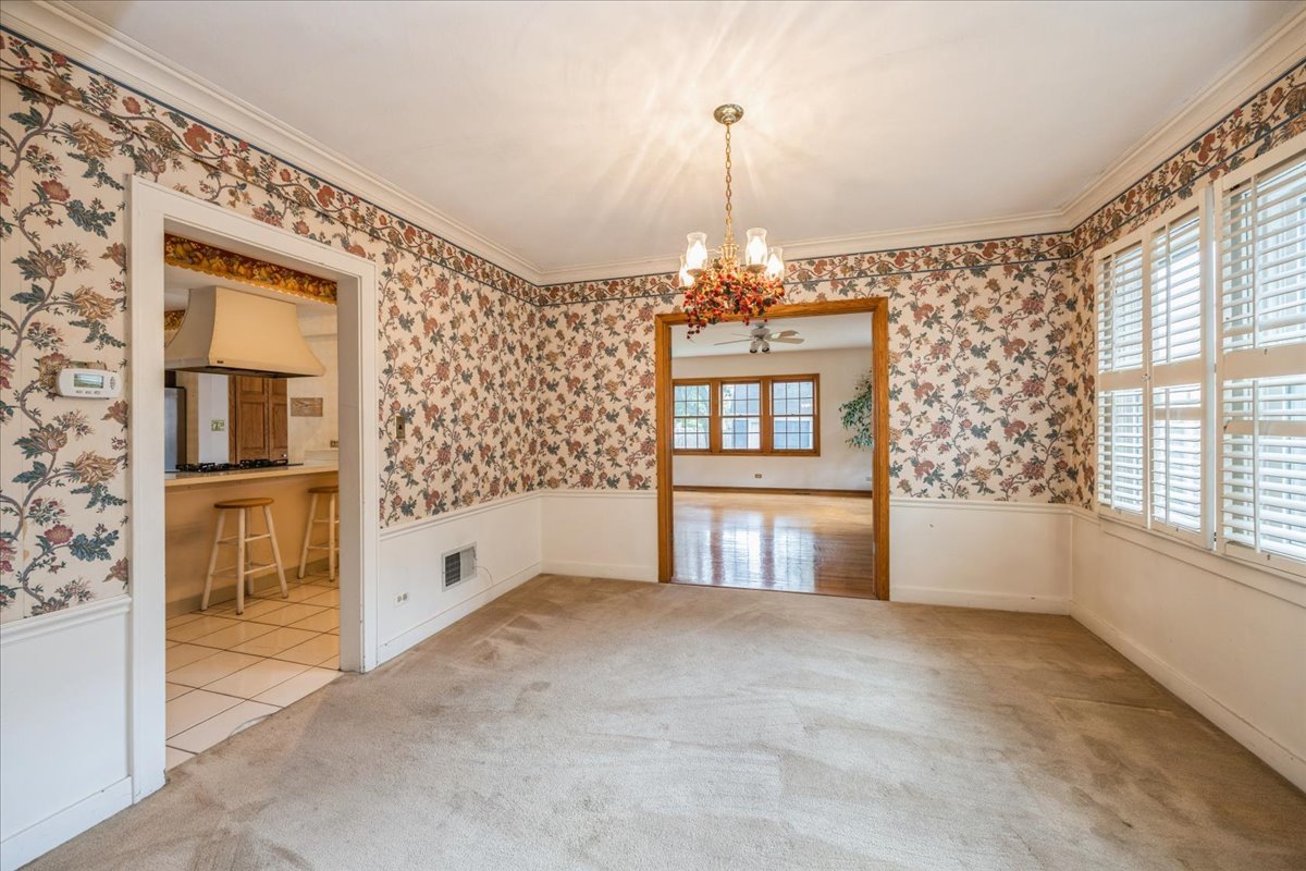 725 N Catherine Avenue, La Grange Park, IL 60526