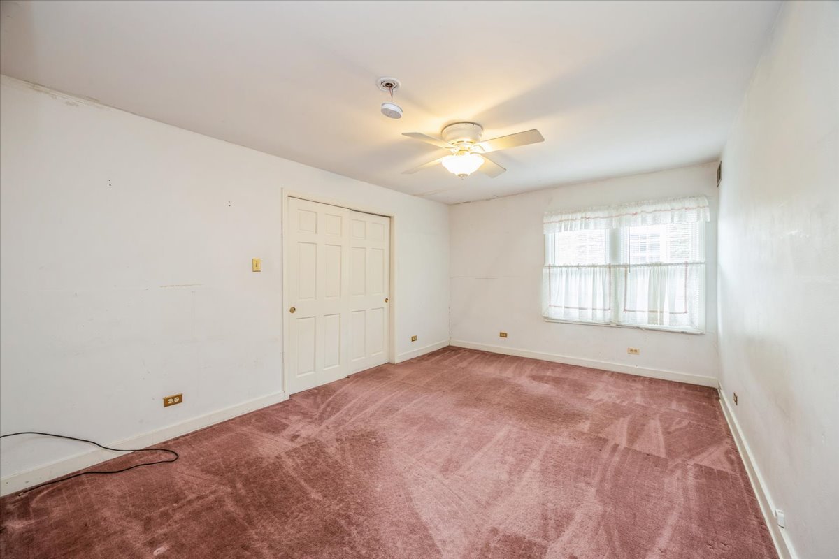 725 N Catherine Avenue, La Grange Park, IL 60526