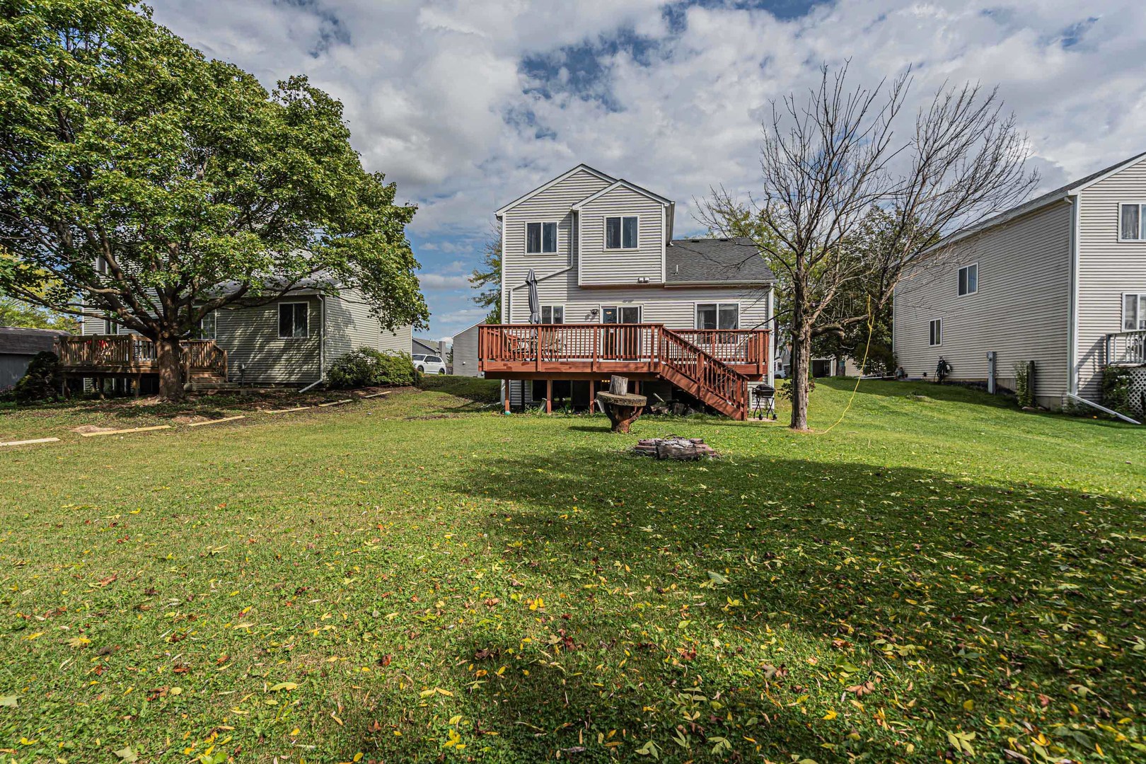 131 S Annandale Drive, Lake In The Hills, IL 60156