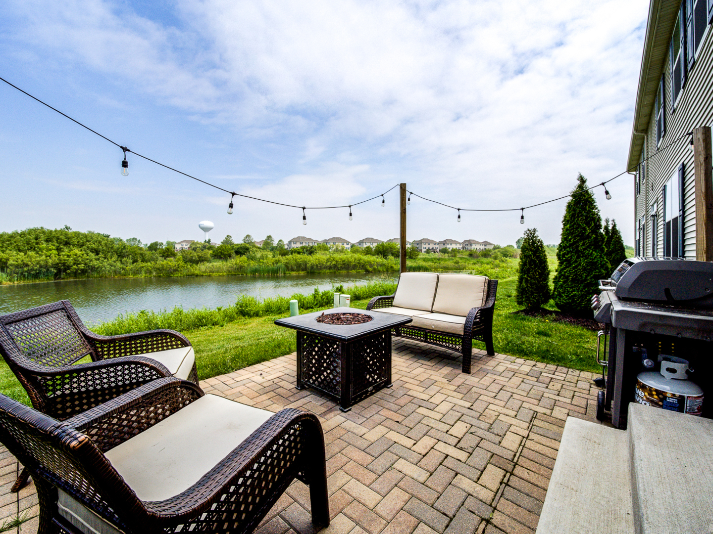15102 W Quincy Circle, Manhattan, IL 60442