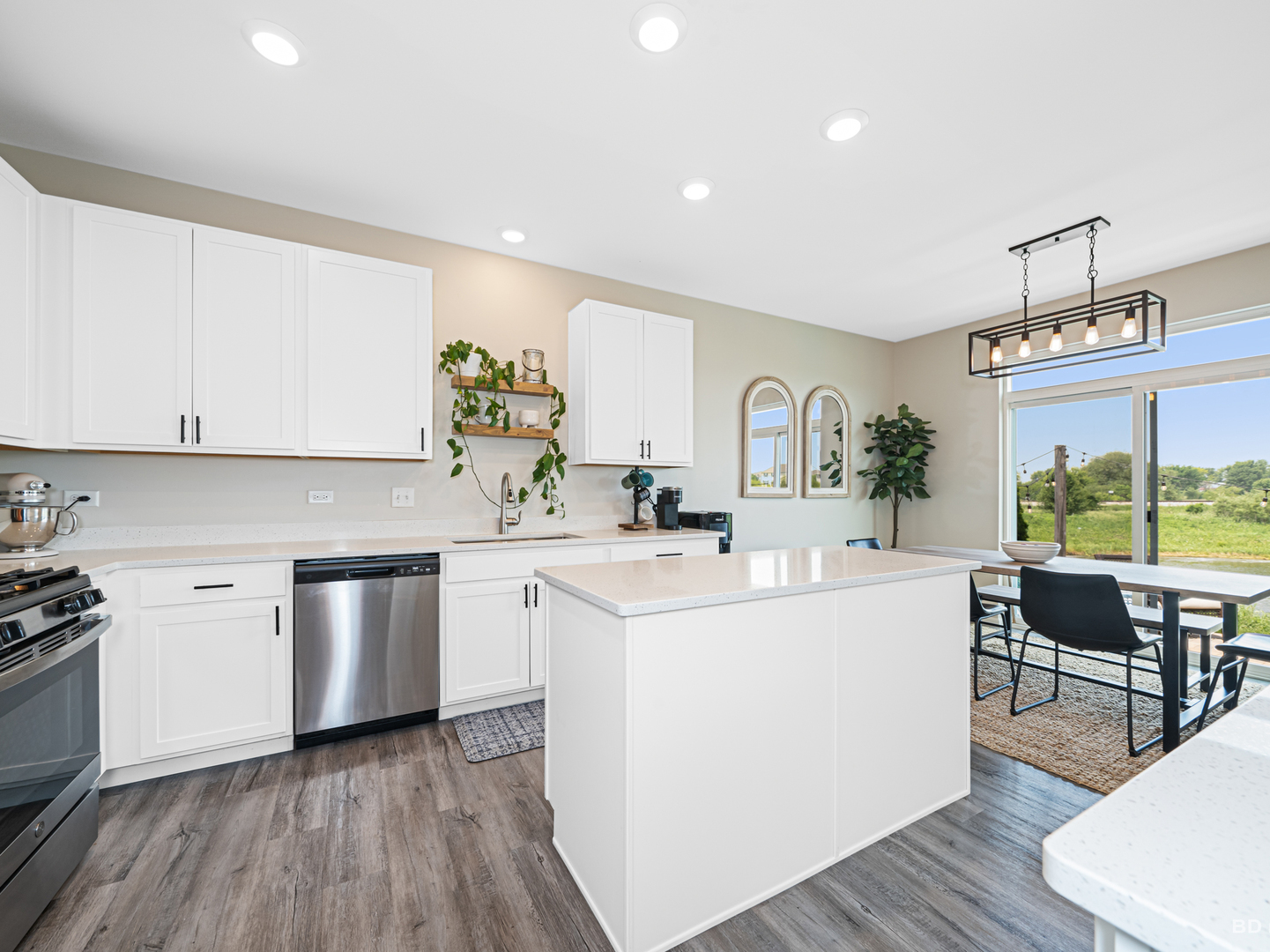15102 W Quincy Circle, Manhattan, IL 60442