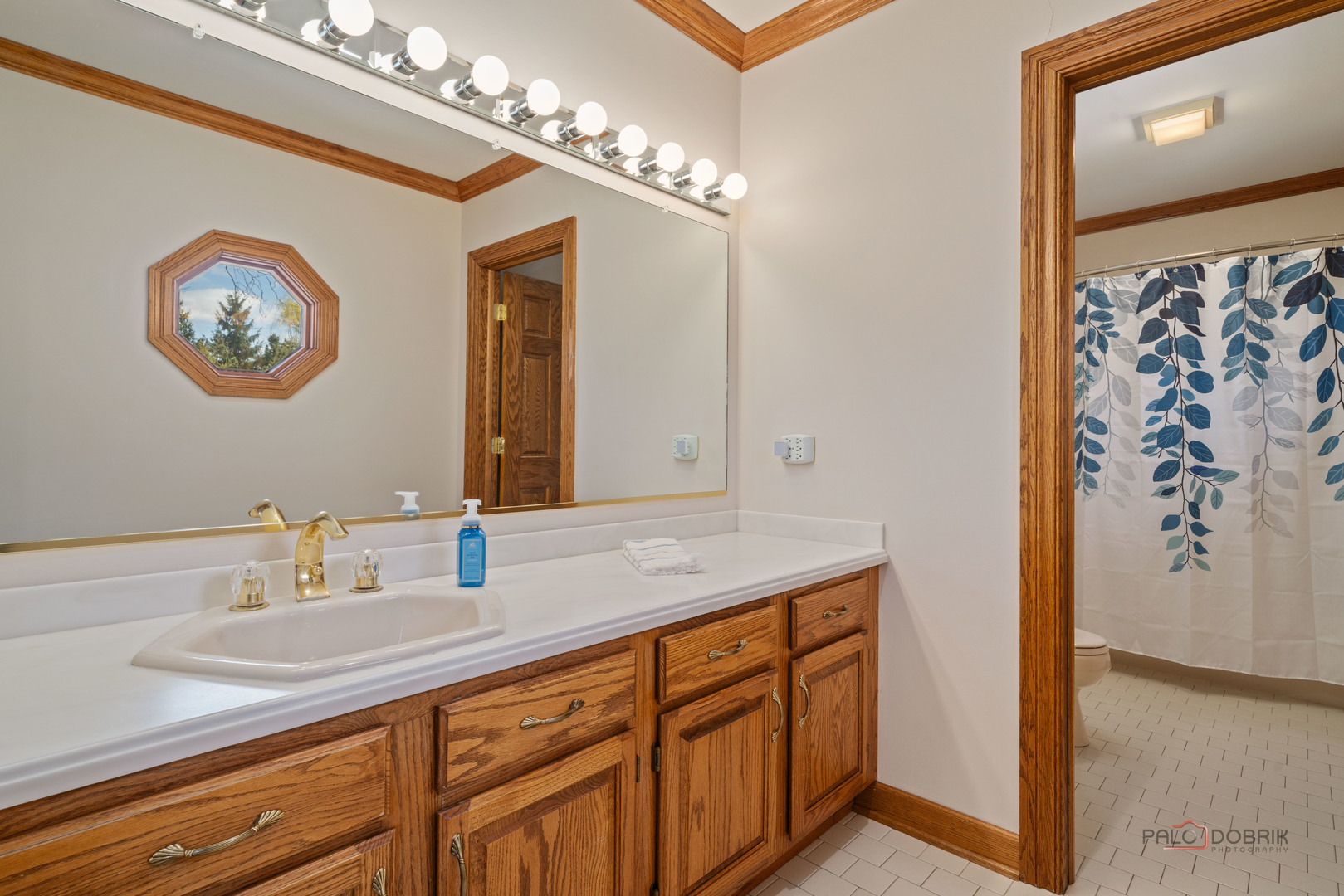 1330 Kurtis Lane, Lake Forest, IL 60045