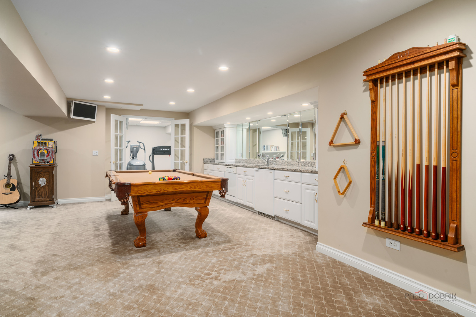 1330 Kurtis Lane, Lake Forest, IL 60045
