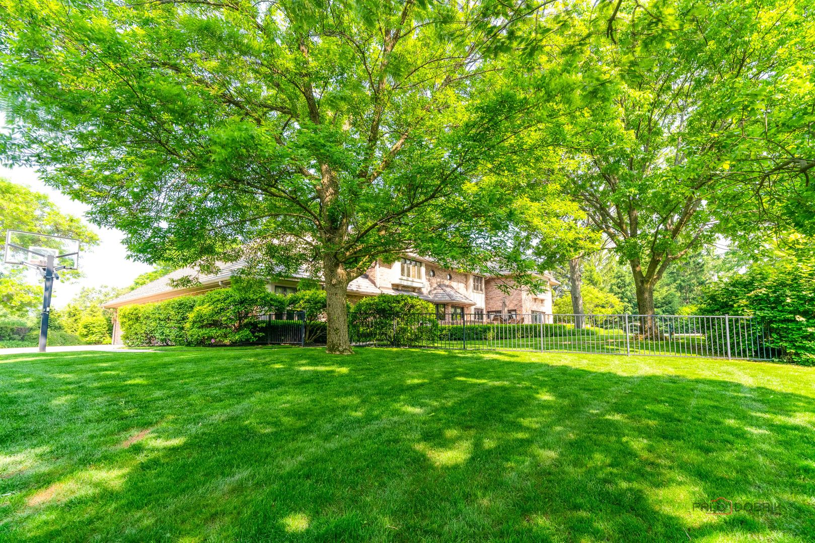 1330 Kurtis Lane, Lake Forest, IL 60045