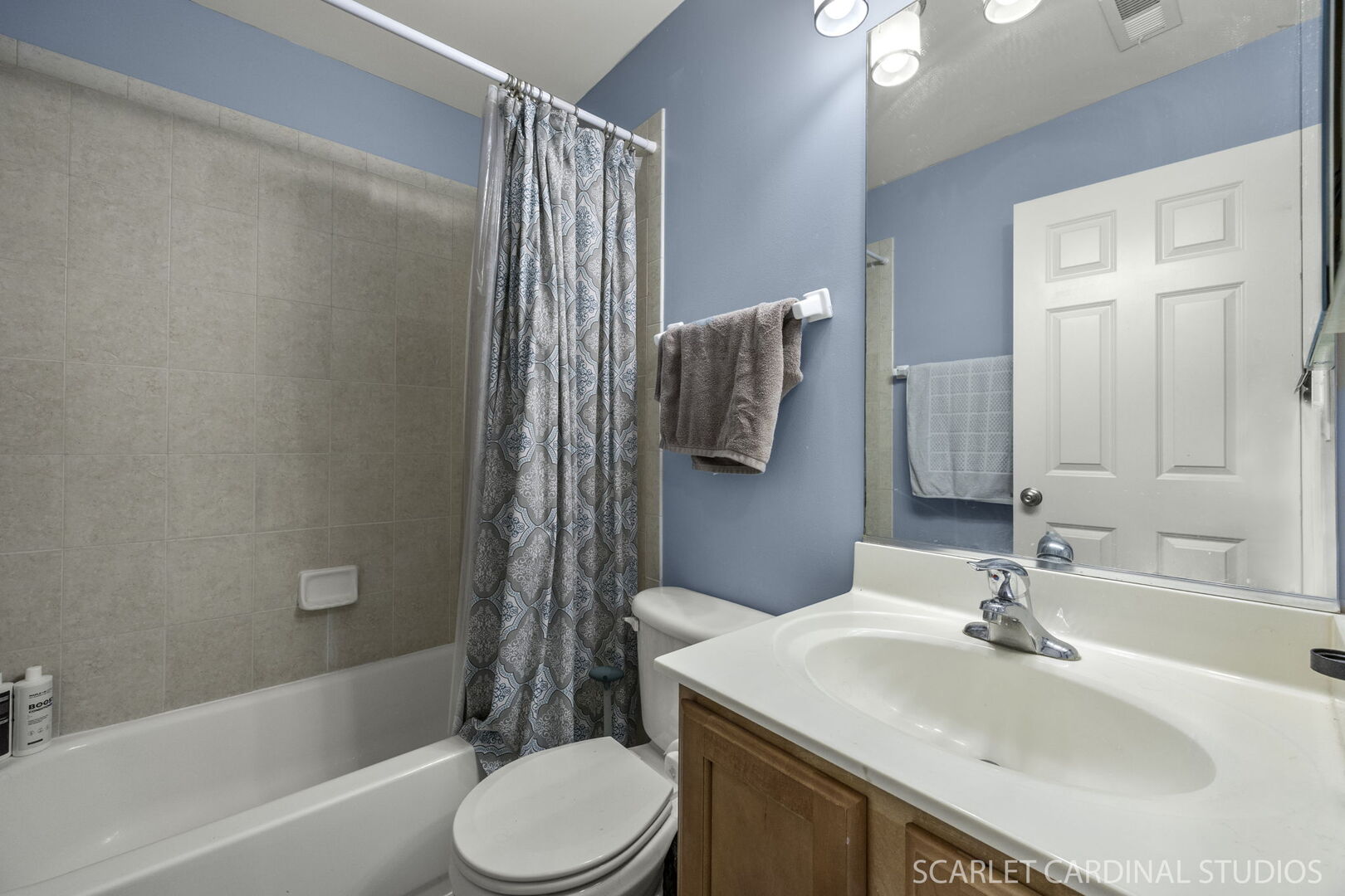 2327 Georgetown Circle, Aurora, IL 60503