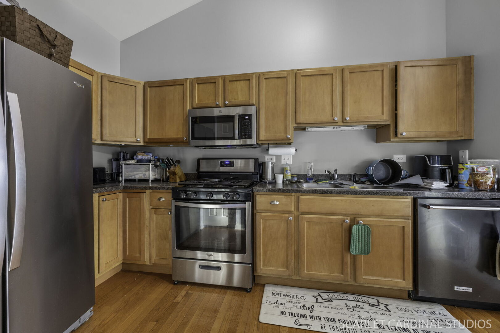 2327 Georgetown Circle, Aurora, IL 60503