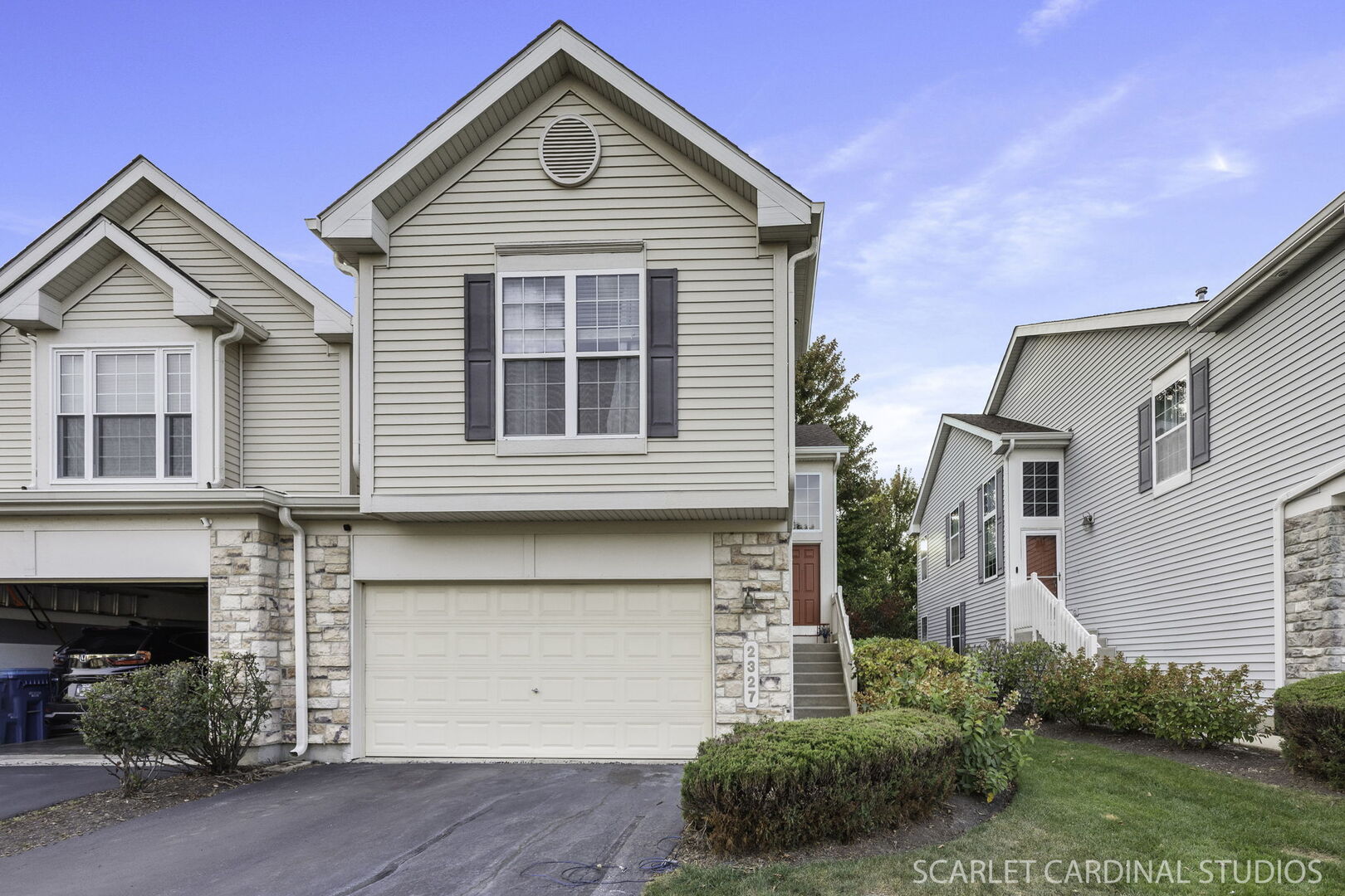 2327 Georgetown Circle, Aurora, IL 60503