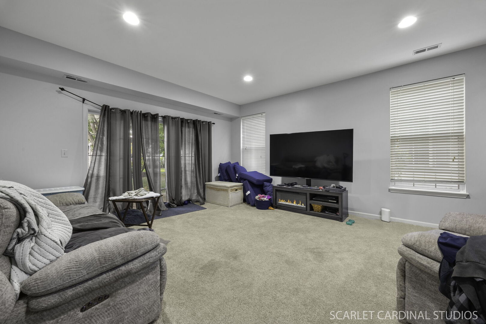 2327 Georgetown Circle, Aurora, IL 60503