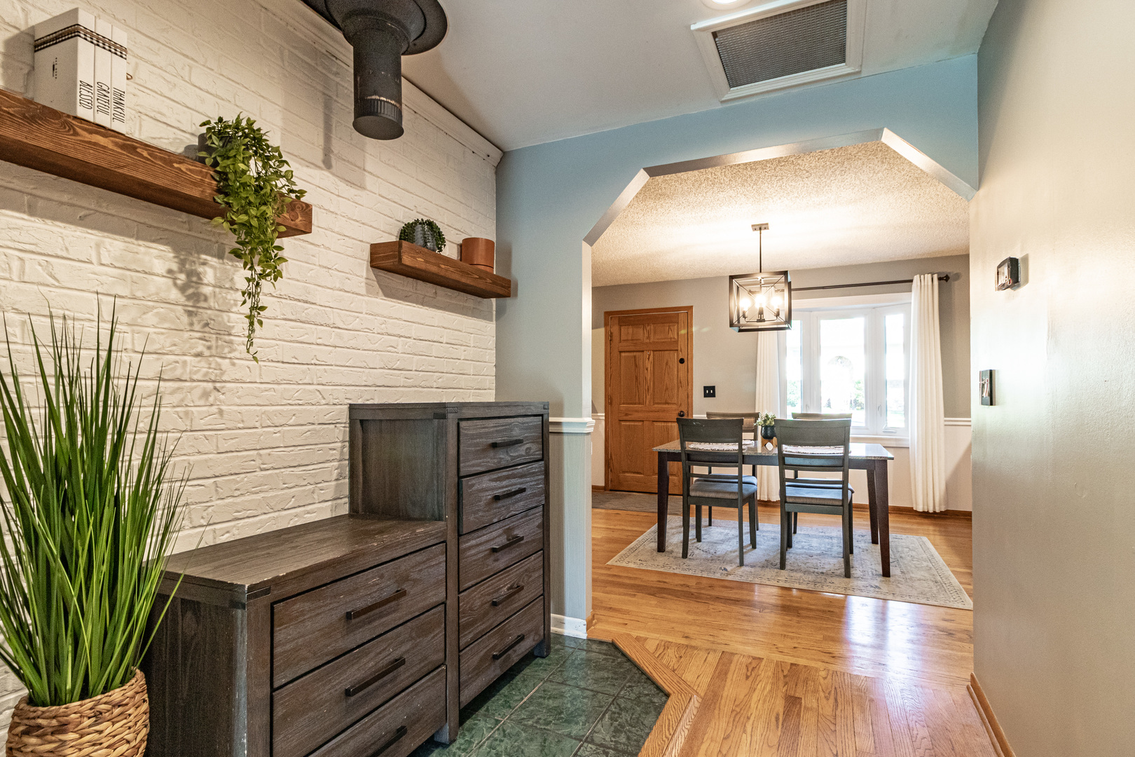 35060 N Hilldale Drive, Ingleside, IL 60041