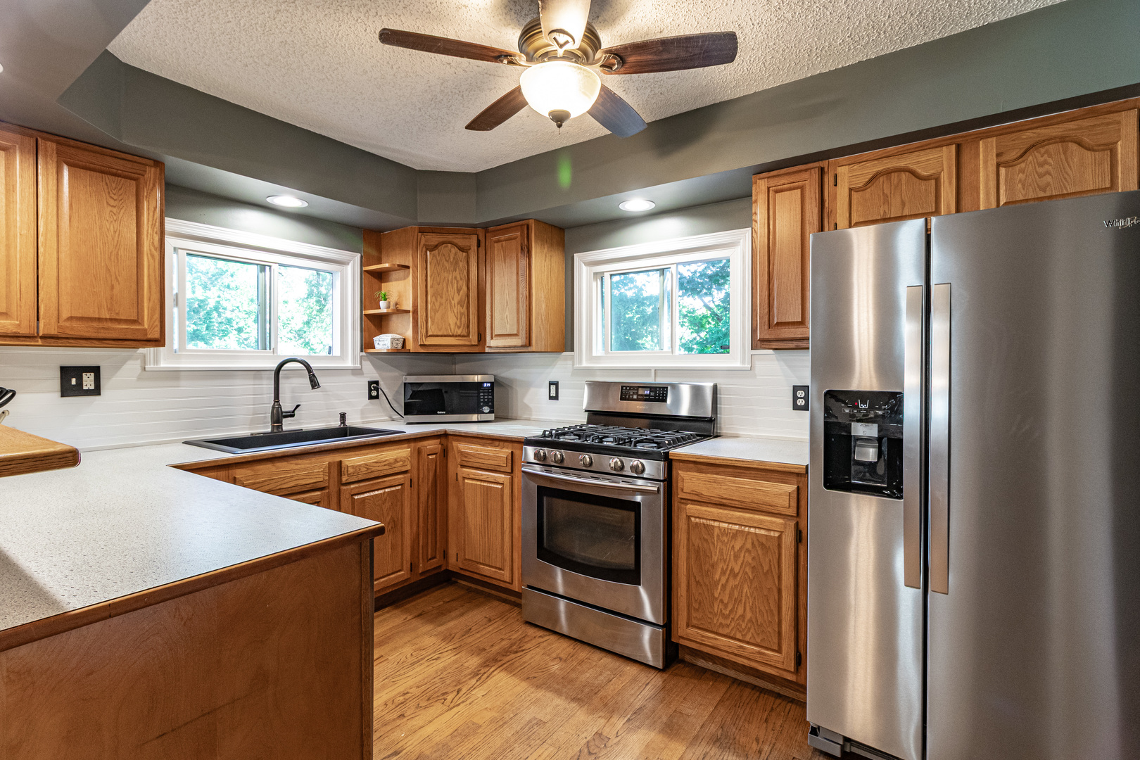 35060 N Hilldale Drive, Ingleside, IL 60041