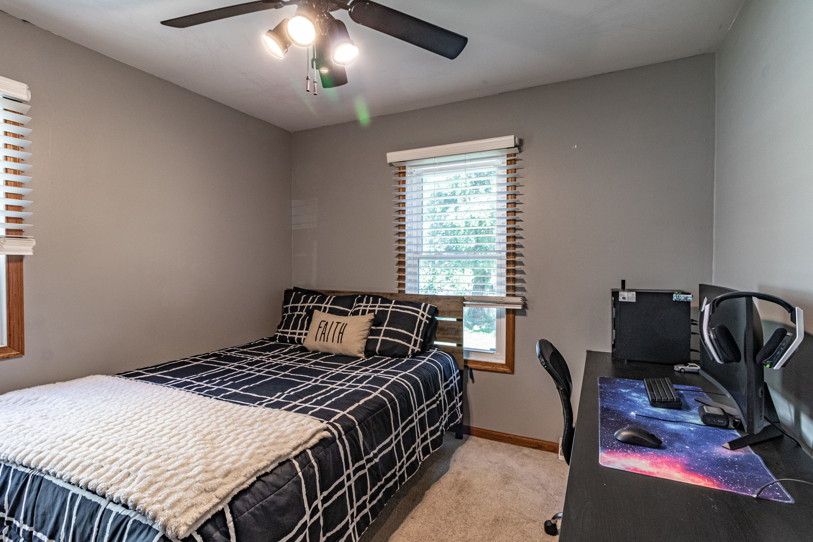 35060 N Hilldale Drive, Ingleside, IL 60041