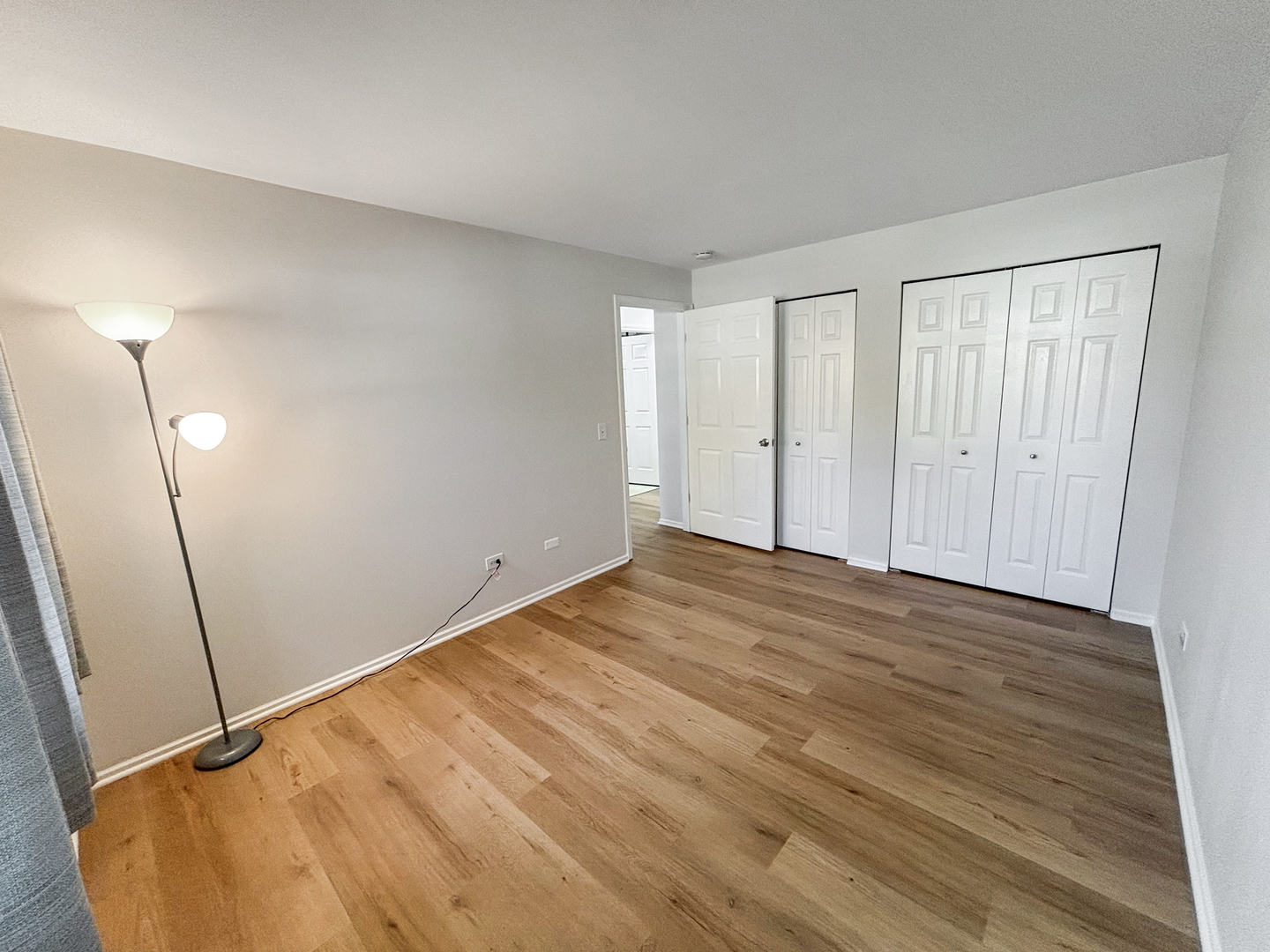 71 Larch Court #B, Schaumburg, IL 60193