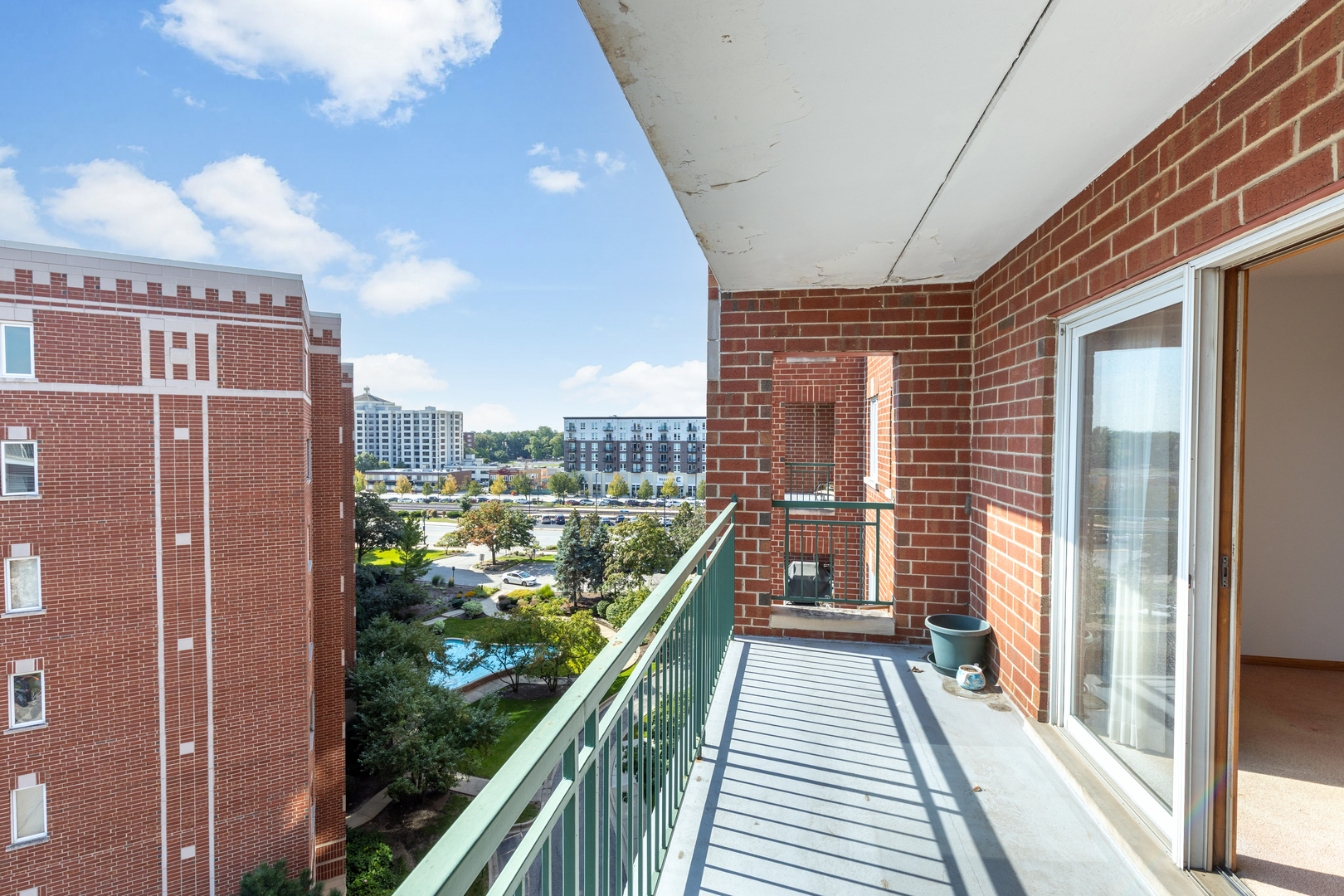 675 Pearson Street #710, Des Plaines, IL 60016