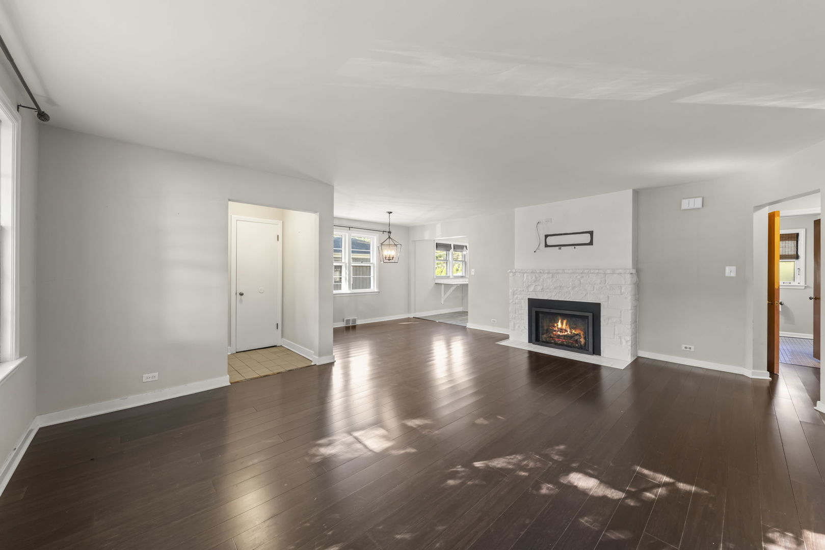 418 S Williston Street, Wheaton, IL 60187