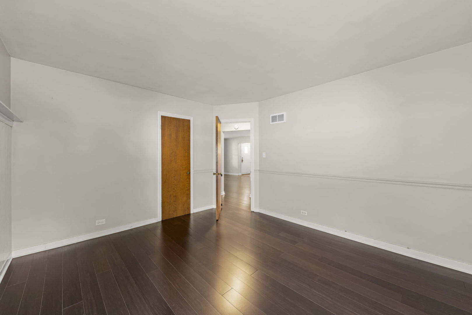 418 S Williston Street, Wheaton, IL 60187