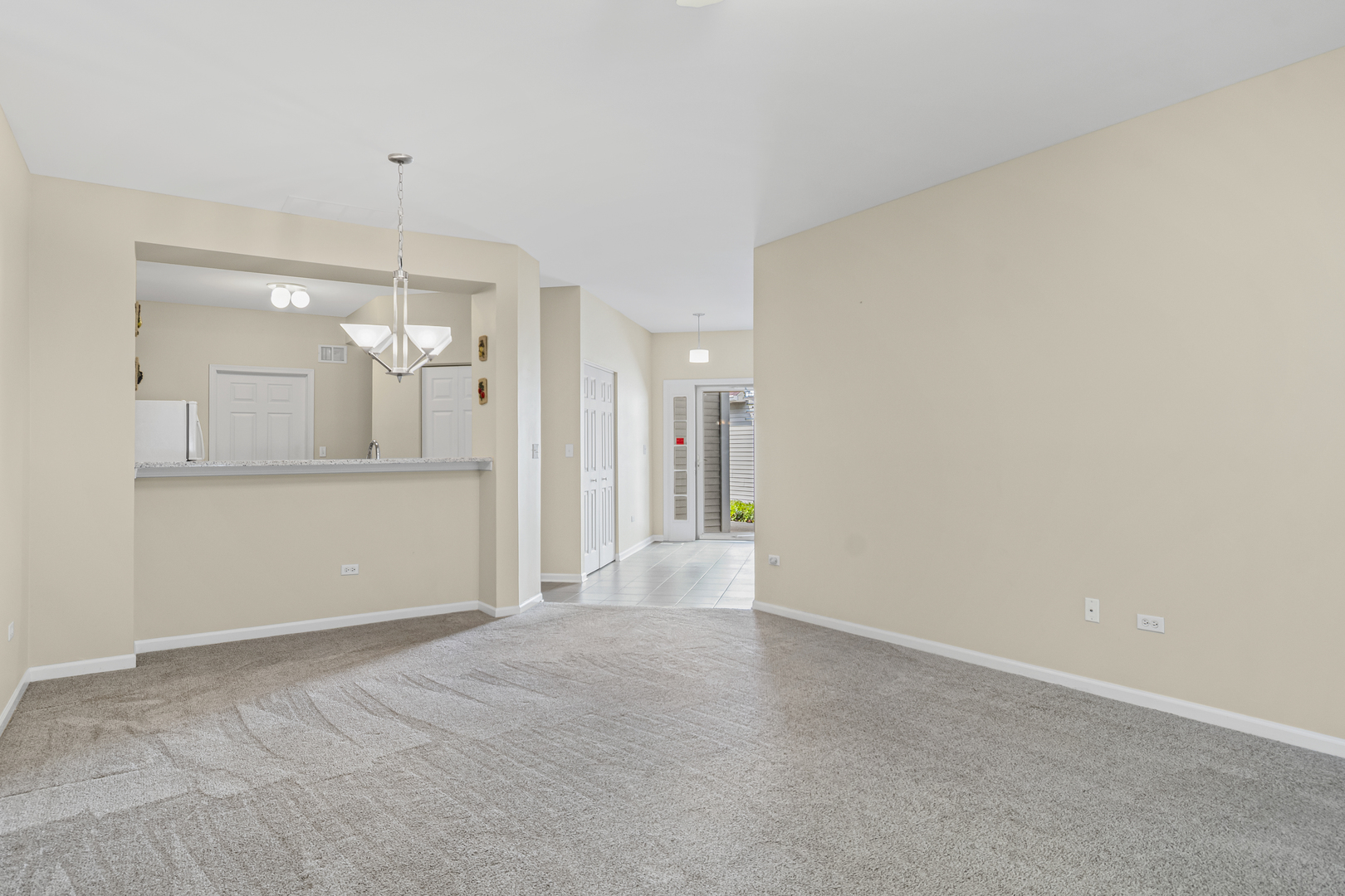 2016 Fulham Drive #2016, Naperville, IL 60564