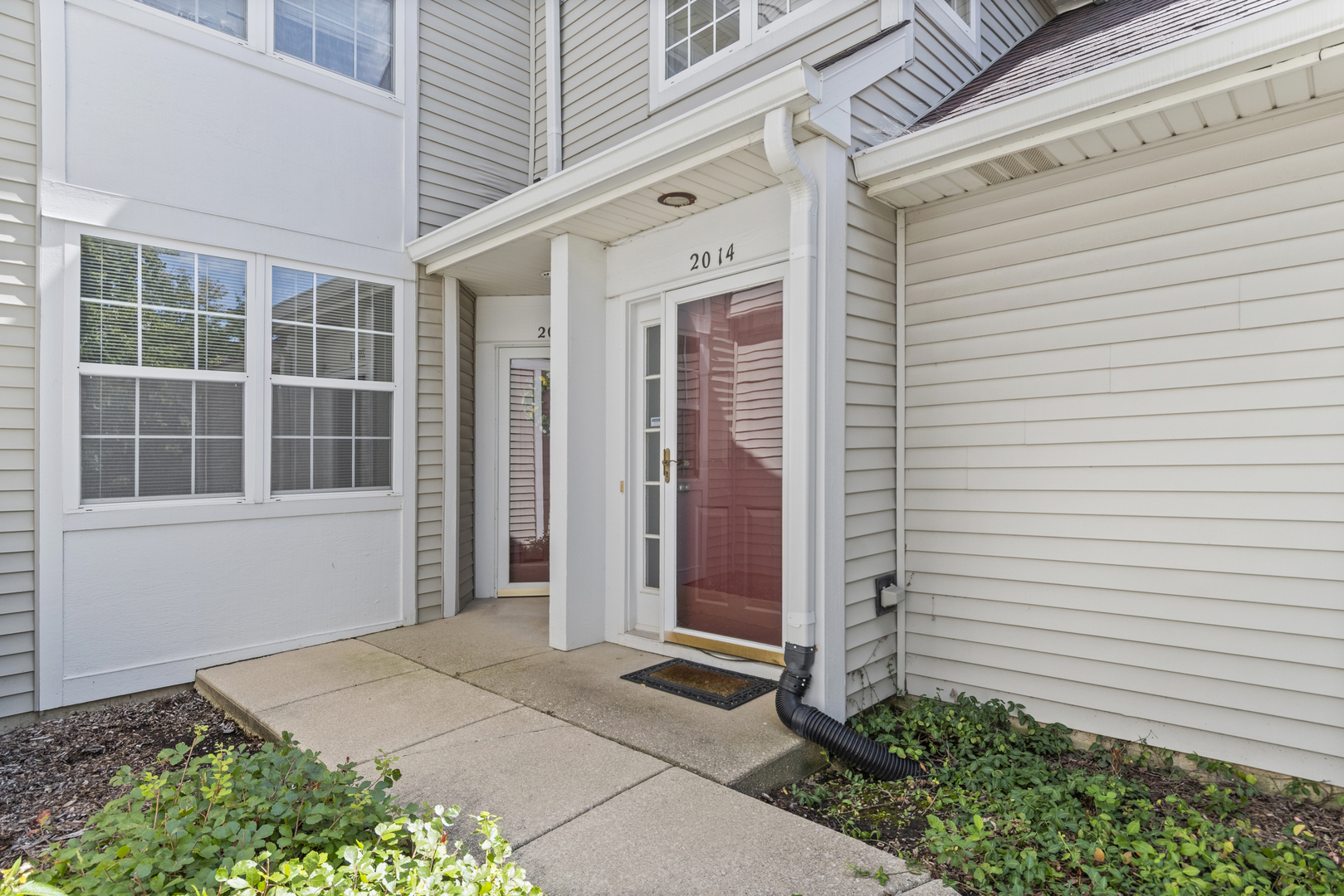 2016 Fulham Drive #2016, Naperville, IL 60564