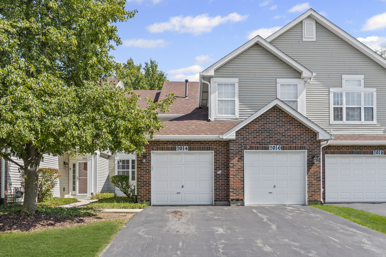 2016 Fulham Drive #2016, Naperville, IL 60564