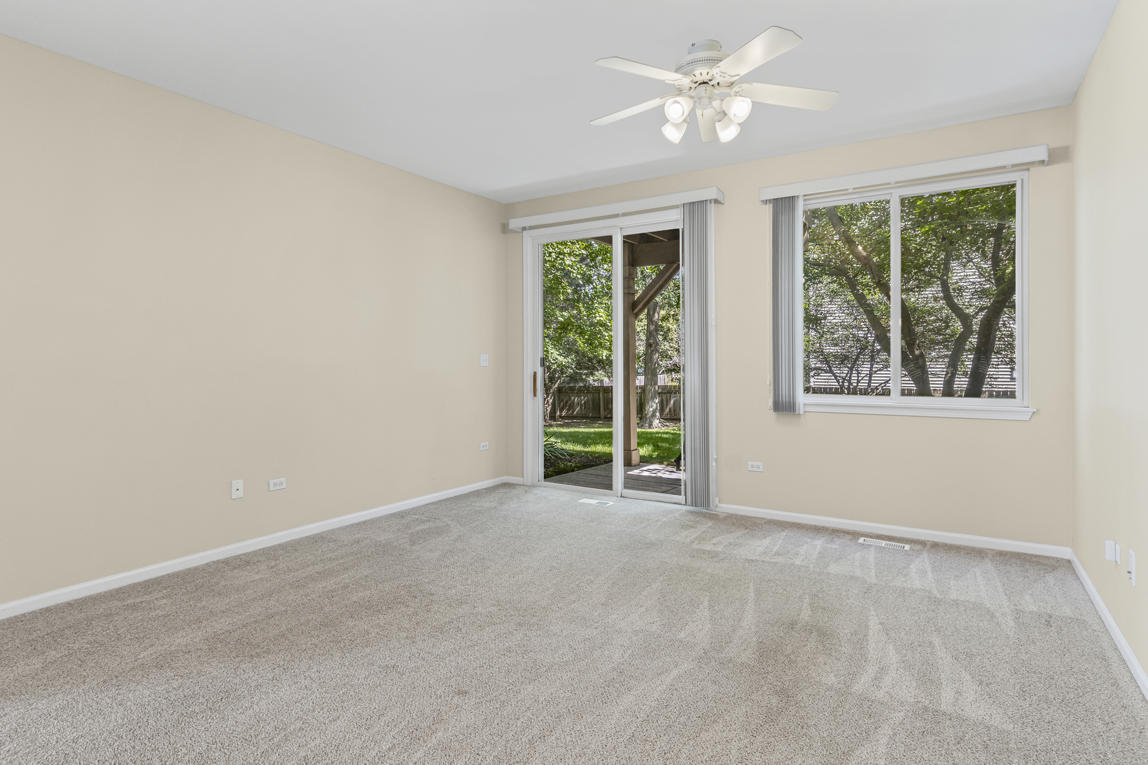 2016 Fulham Drive #2016, Naperville, IL 60564
