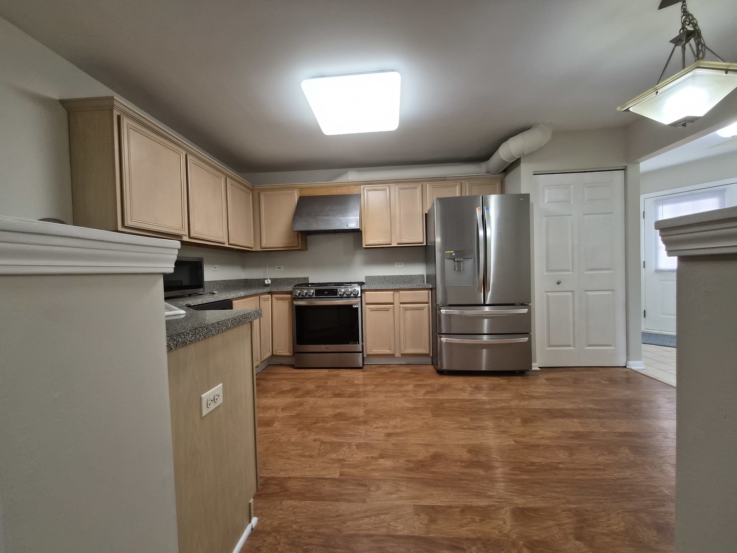 3064 SERENITY Lane #3064, Naperville, IL 60564