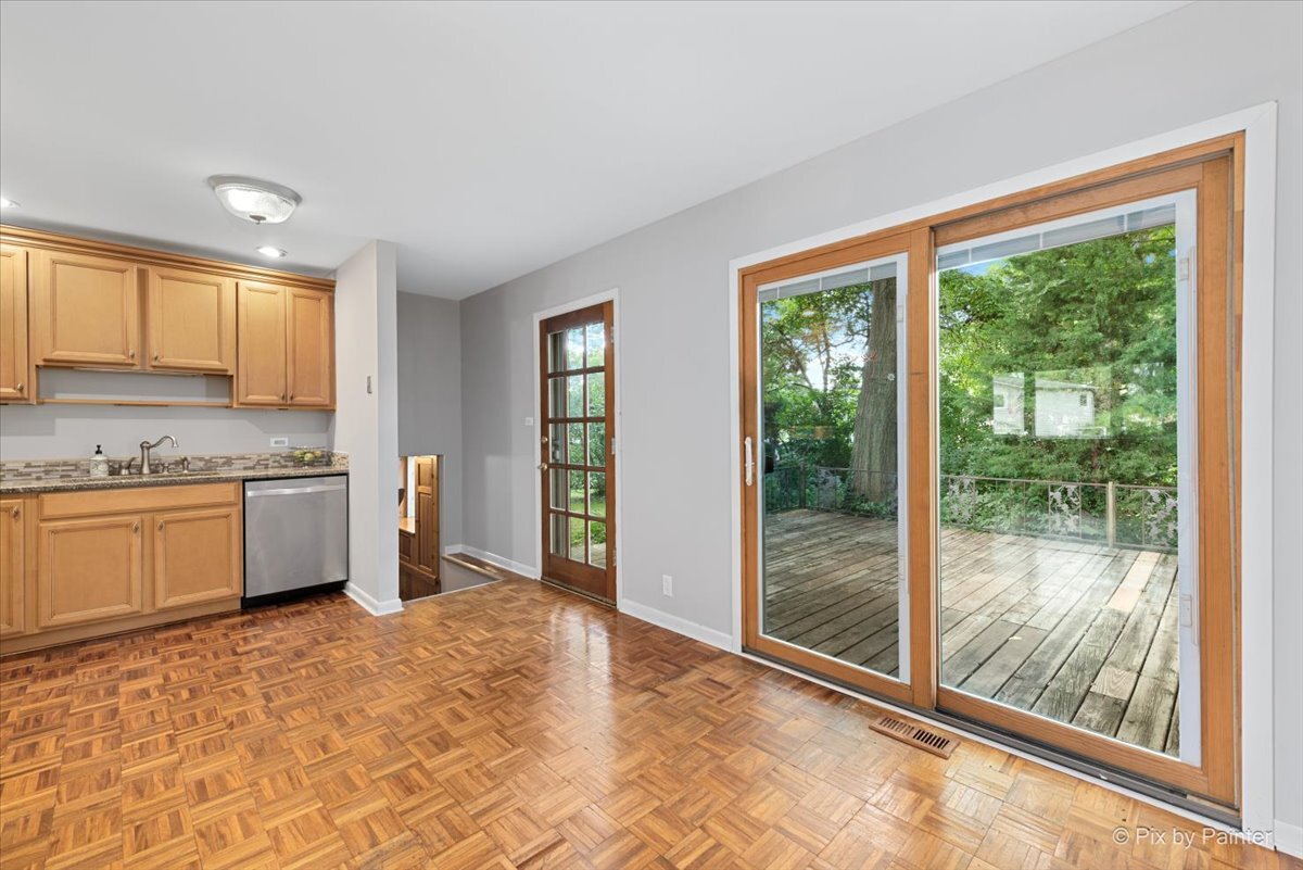 669 Terry Road, Glendale Heights, IL 60139