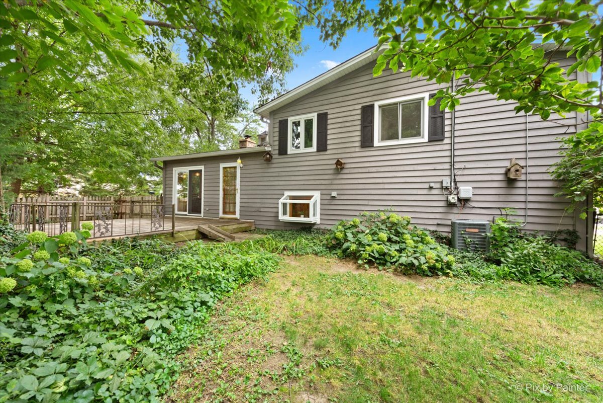 669 Terry Road, Glendale Heights, IL 60139