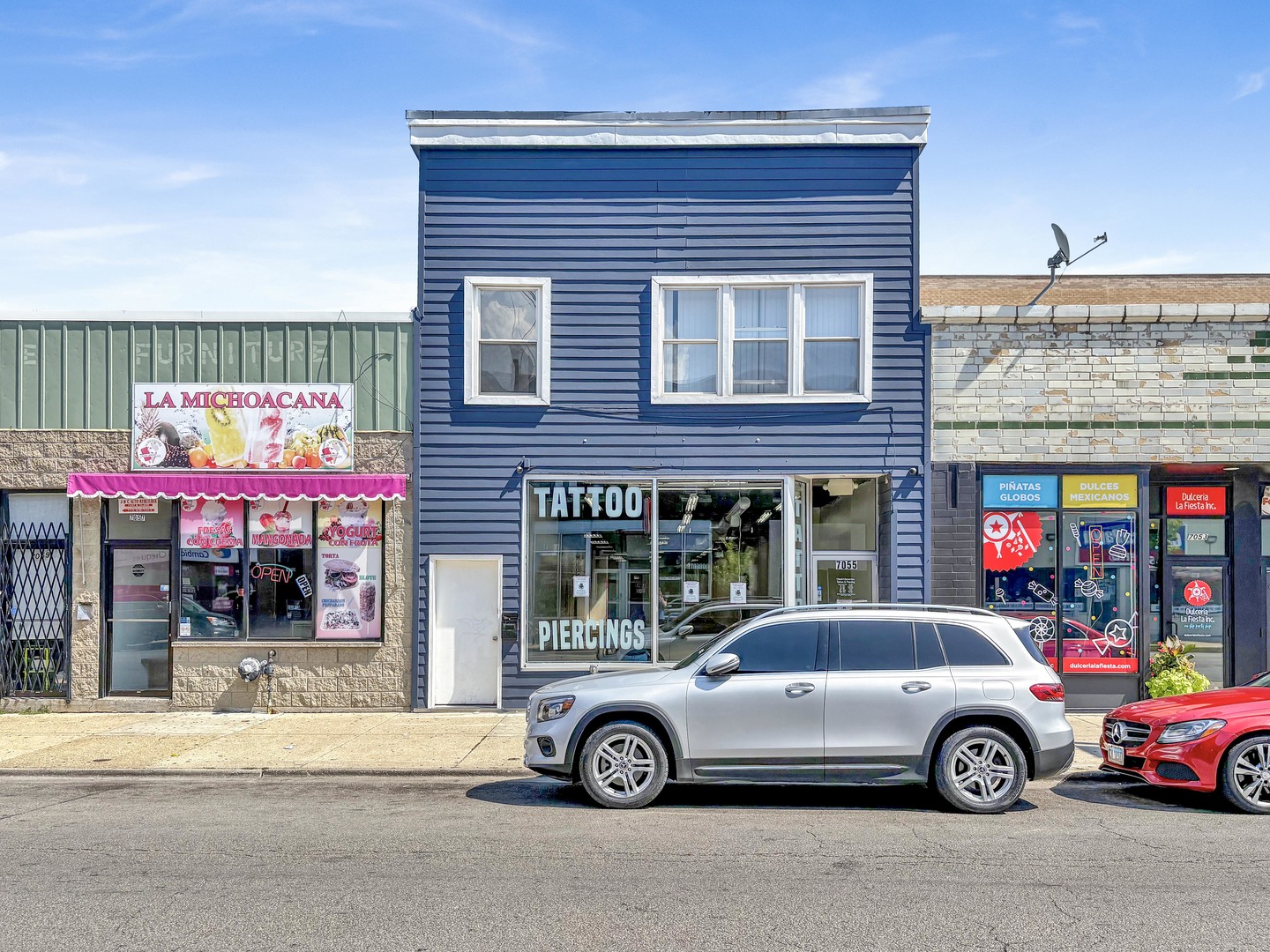 7055 N Clark Street, Chicago, IL 60626
