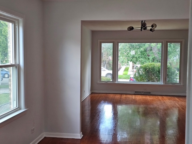 11834 S Campbell Avenue, Chicago, IL 60655