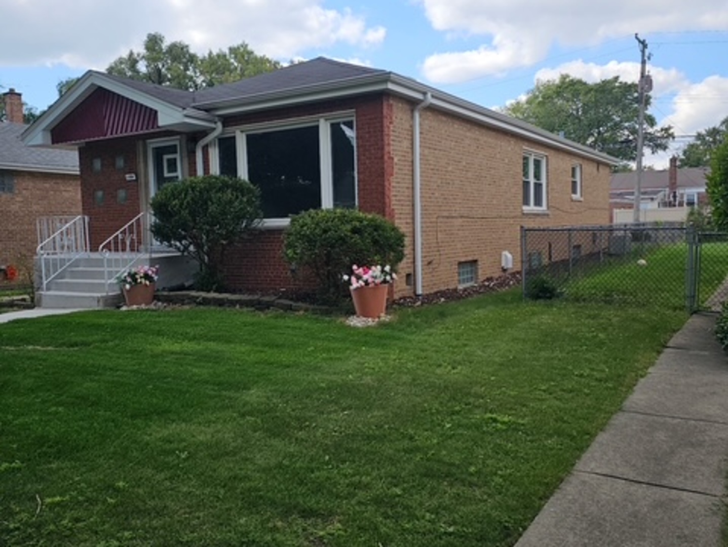 11834 S Campbell Avenue, Chicago, IL 60655
